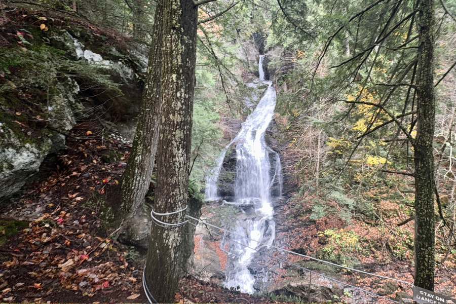 5 Short Easy Hikes to Beautiful Waterfalls in Vermont