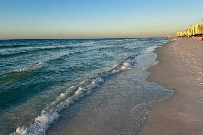 scenic beach view in Destin Florida 