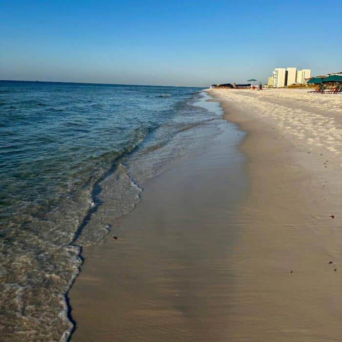 scenic beach view in Destin Florida 