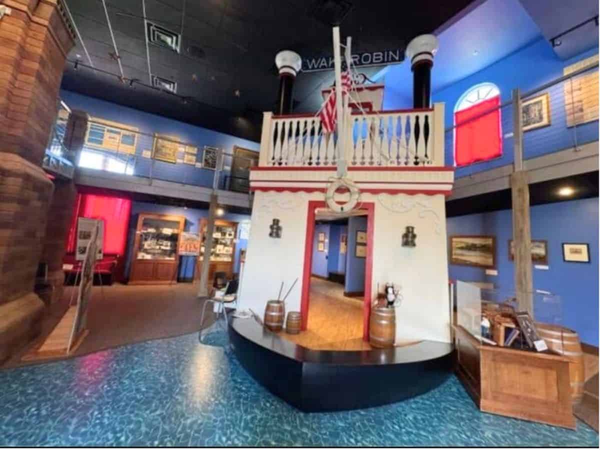 play riverboat at Behringer-Crawford Museum
