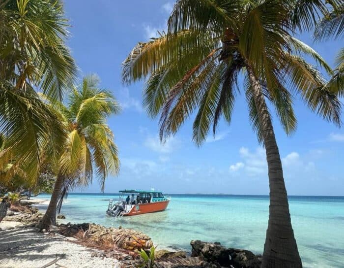 Moho Caye in Belize
