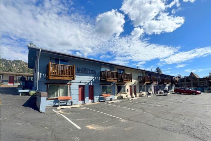 Alpine Trail Ridge Inn in Estes Park CO