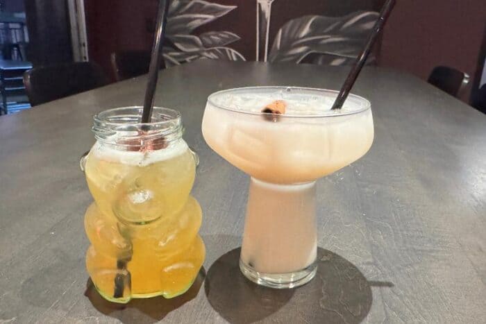 cocktails at PAR 3 Newport on the Levee