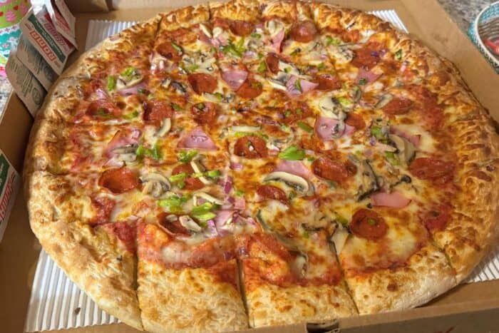 supreme pizza from Apollo Pizza Corbin