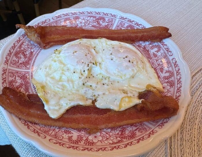 breakfast at Spencer House Inn at night St. Marys, GA