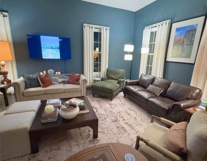 living room at Spencer House Inn at night St. Marys, GA