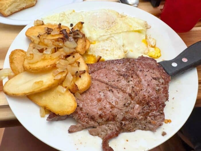 breakfast at Fava’s 1910 Diner Georgetown KY