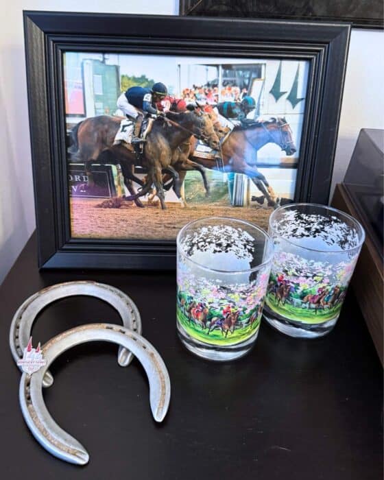 horse racing decor