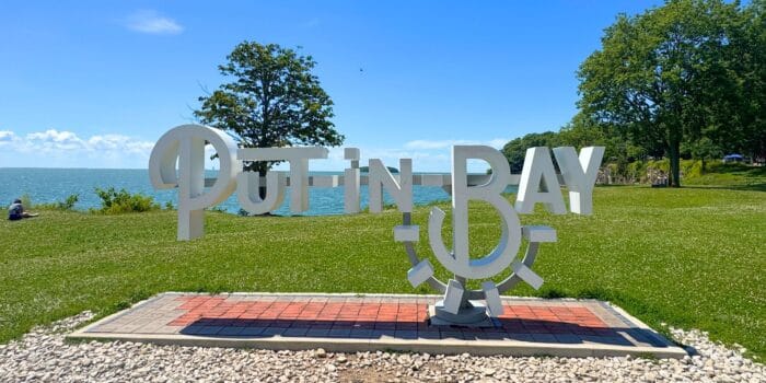 Put-in-Island sign in Ohio