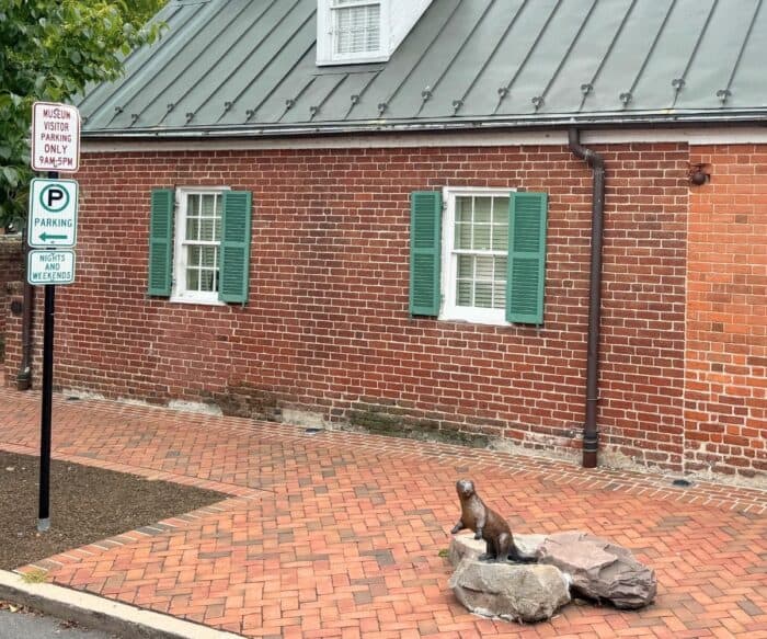River otter statue Fredericksburg VA